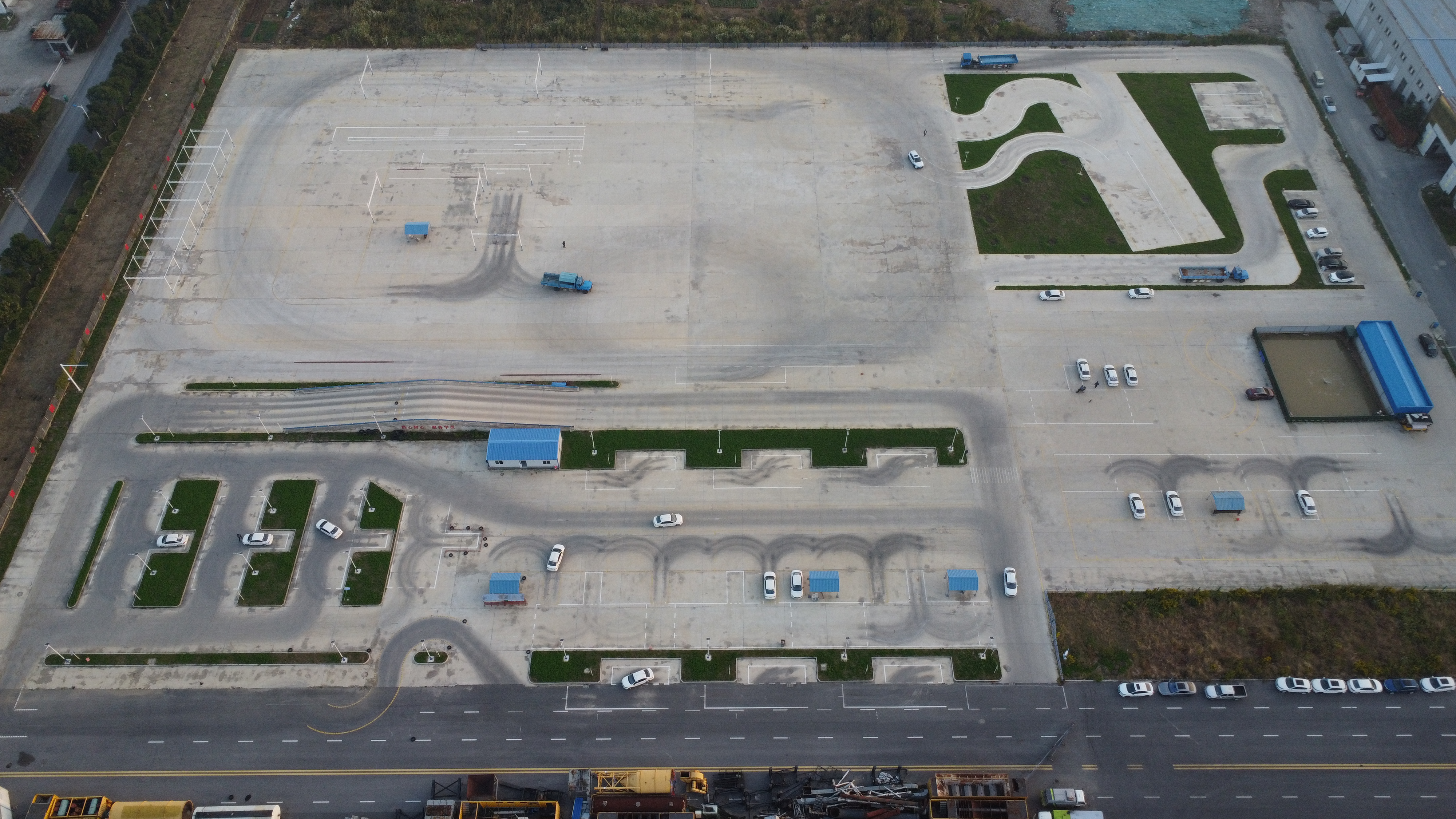 镇江学车体检医院推荐与镇江C2驾照培训攻略