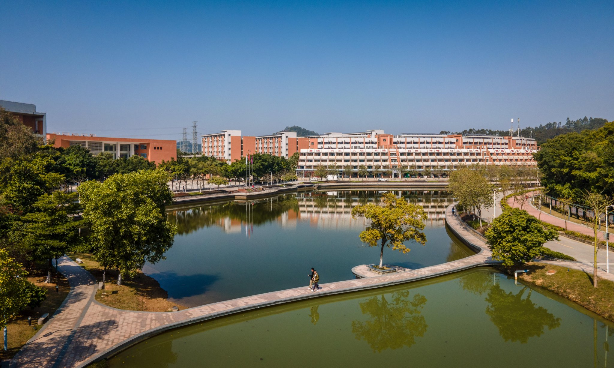 广州城市理工学院：物理类与历史类考生报考的差异化优势分析