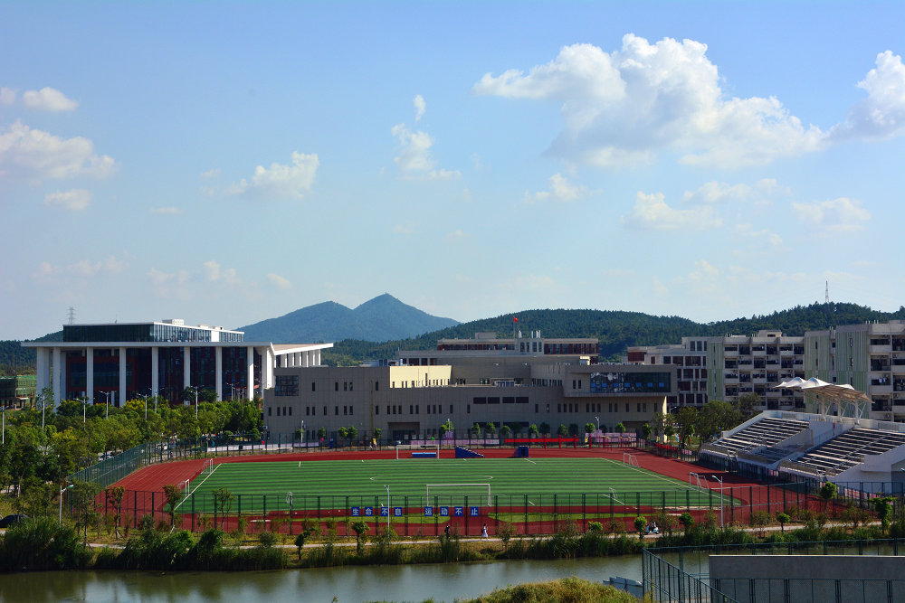 马鞍山学院校园环境怎么样？管理和校园生活怎么样？