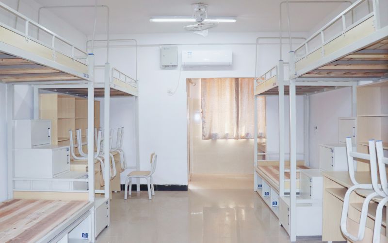 南昌职业大学宿舍1.jpg