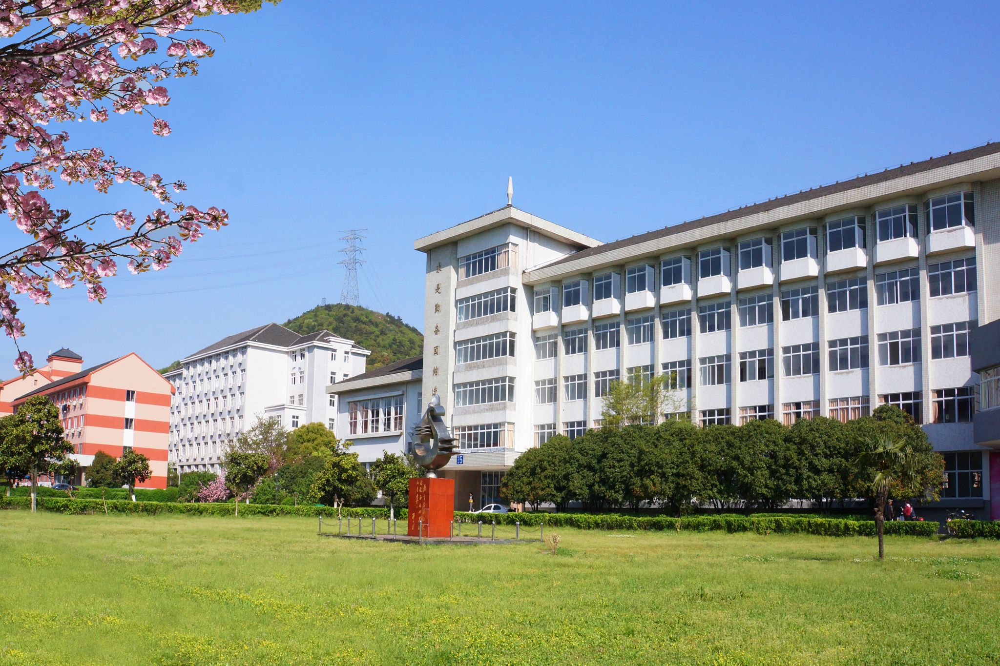 江苏民办本科计算机类专业推荐，太湖学院对接无锡465产业