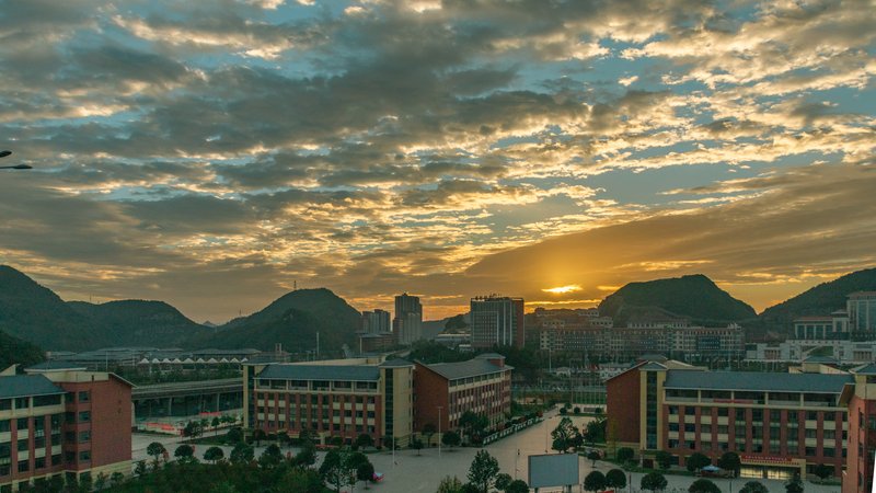 2026深度盘点：贵州物理类400分能上的本科院校及优势专业