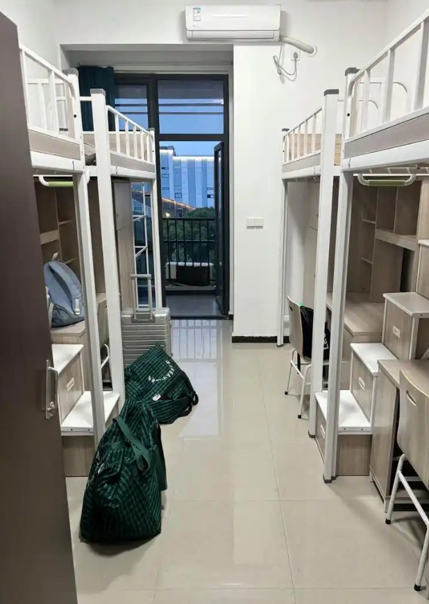 宁波工程学院宿舍.png