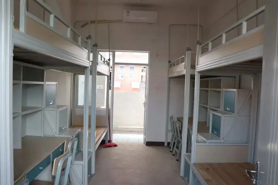 广东艺术职业学院宿舍.jpg
