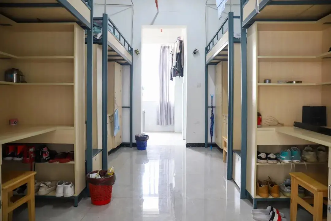 云南理工职业学院宿舍1.jpg
