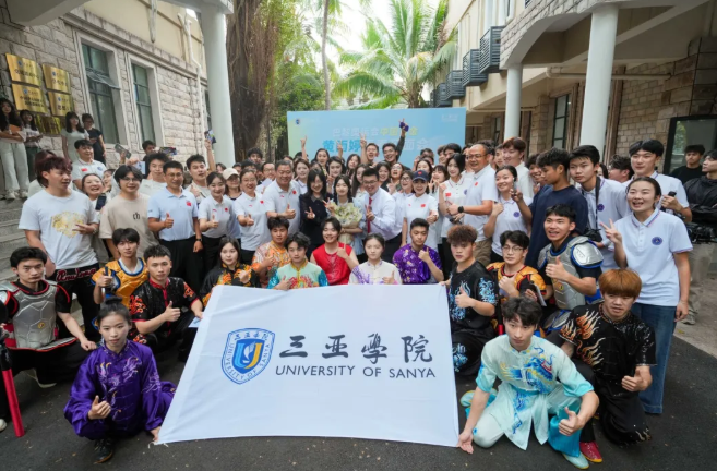 打破围墙，连接未来：深度解读三亚学院的“三个校园”创新教育理念