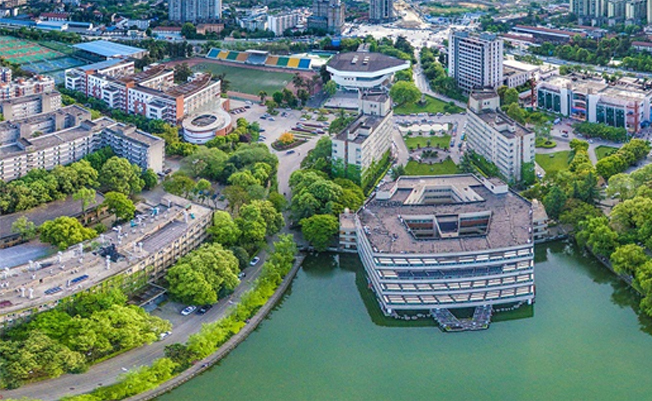 成都理工大学1.jpg