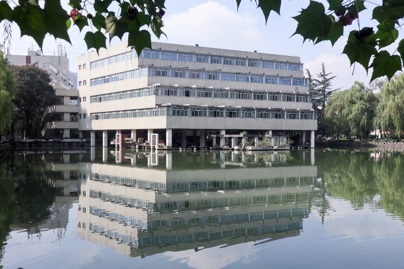 成都理工大学5.jpg