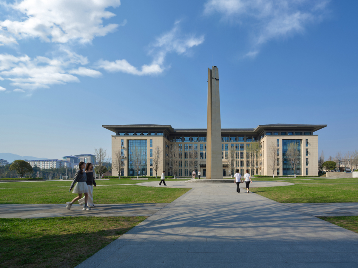 湖北恩施学院2026年各专业组预估分数线全解析