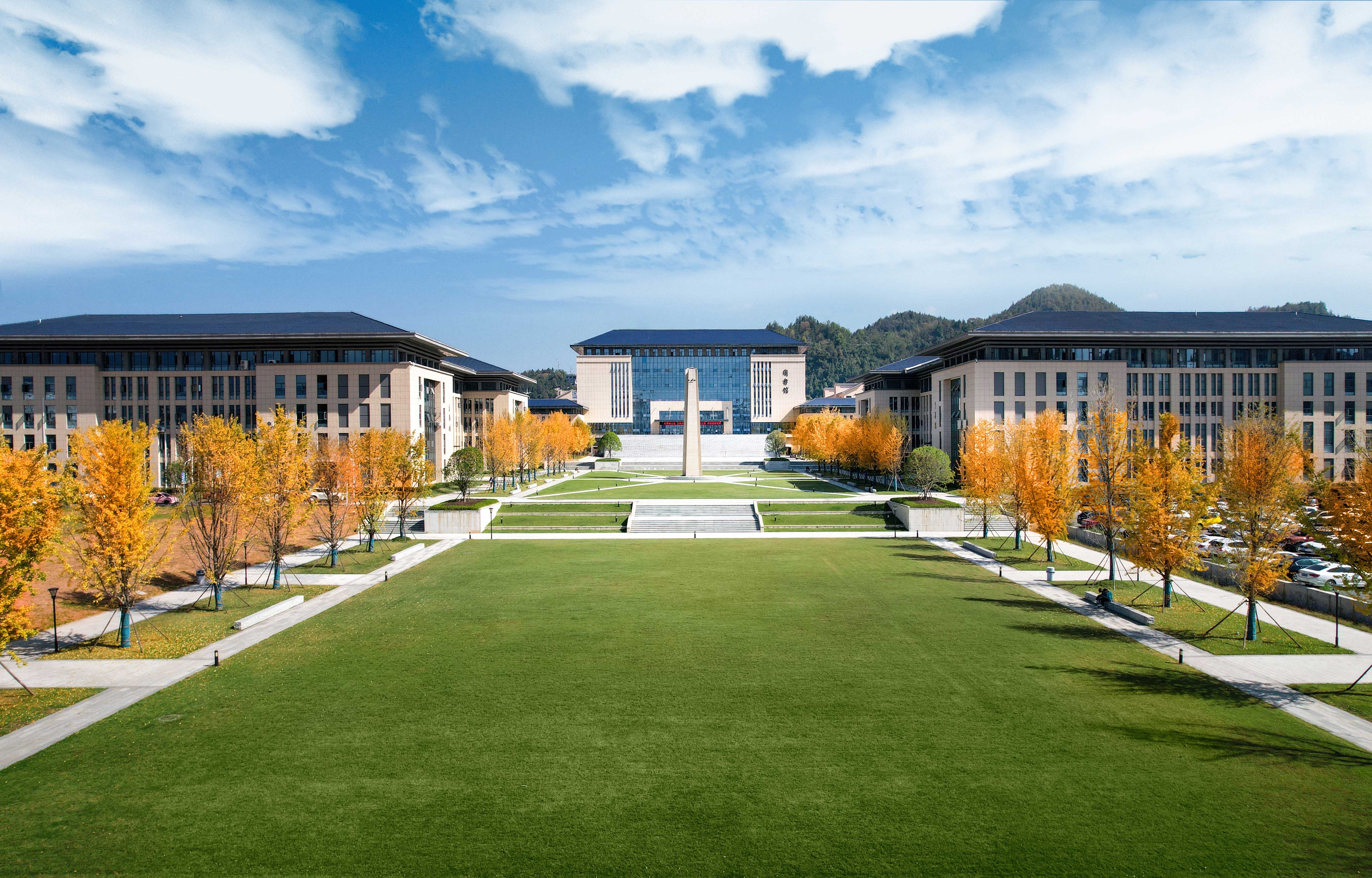 湖北恩施学院能考公吗？官方数据：2025届621人已入编，体系完善