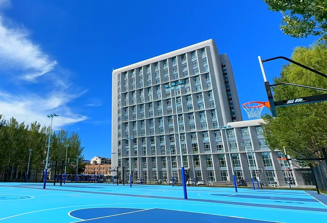 构建应用型工程师培养体系：哈尔滨华德学院办学特色解析