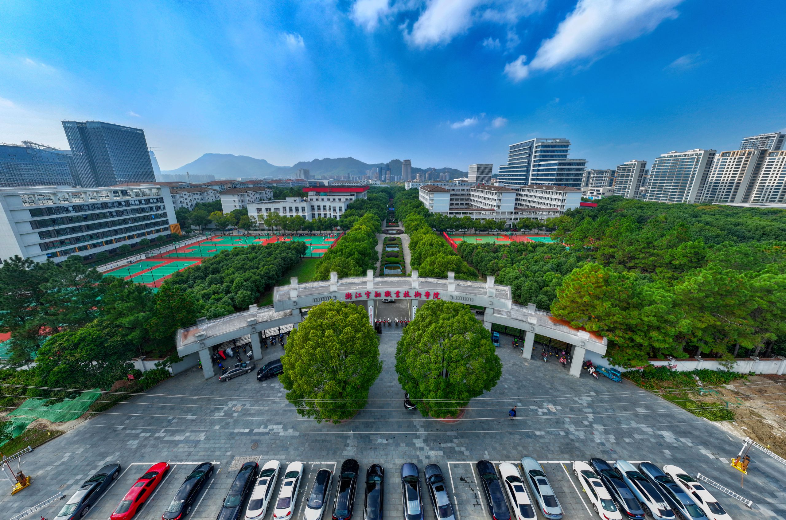 浙江宇翔职业技术学院2026年学费与招生计划解读：3100+名额