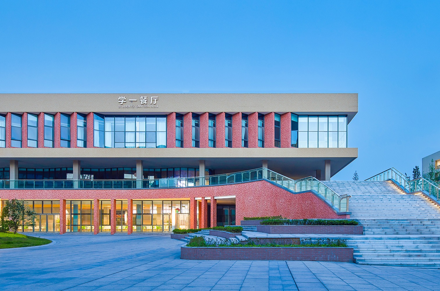 吉利学院学生凭基石计划提前锁定名企，毕业不再海投简历