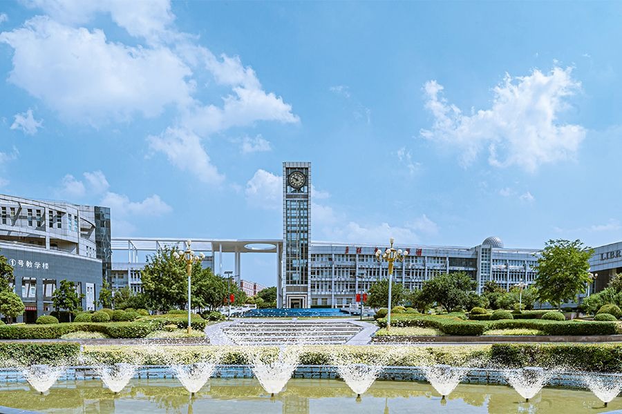 工厂实习并非唯一出路 郑州城市职业学院提供多元名企岗位