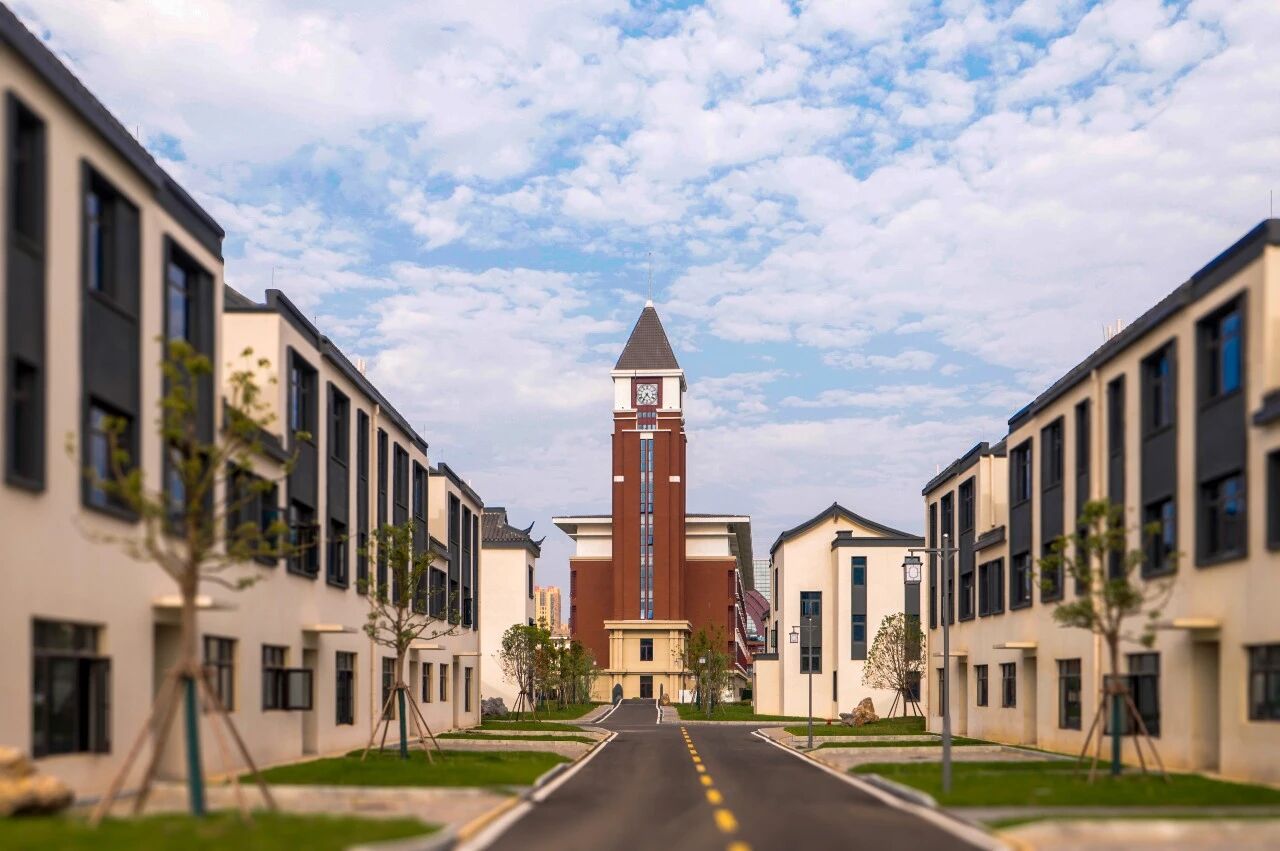 南昌科技职业大学地理位置全览：产教融合的天然沃土