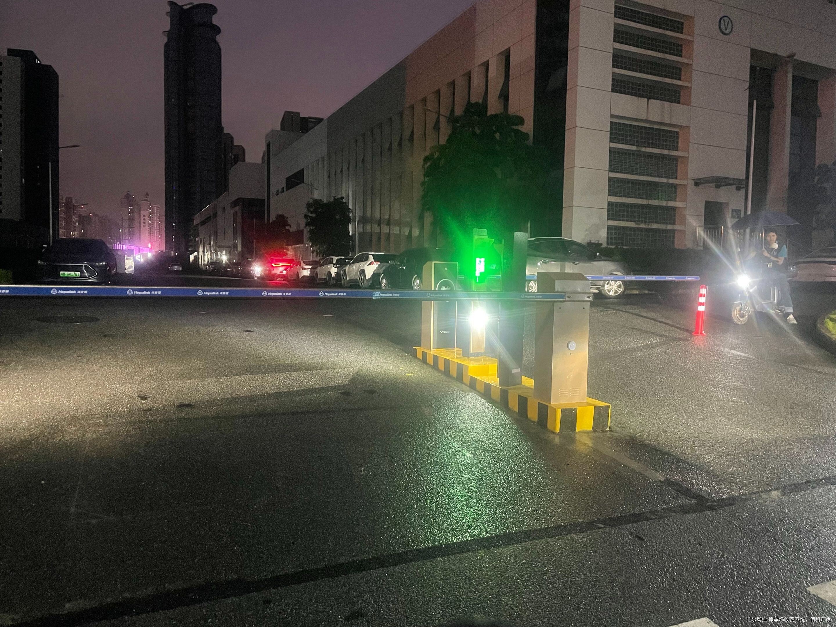 道闸厂家直销的智能道闸车牌识别系统是什么？